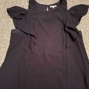BLACK COLD SHOULDER TOP